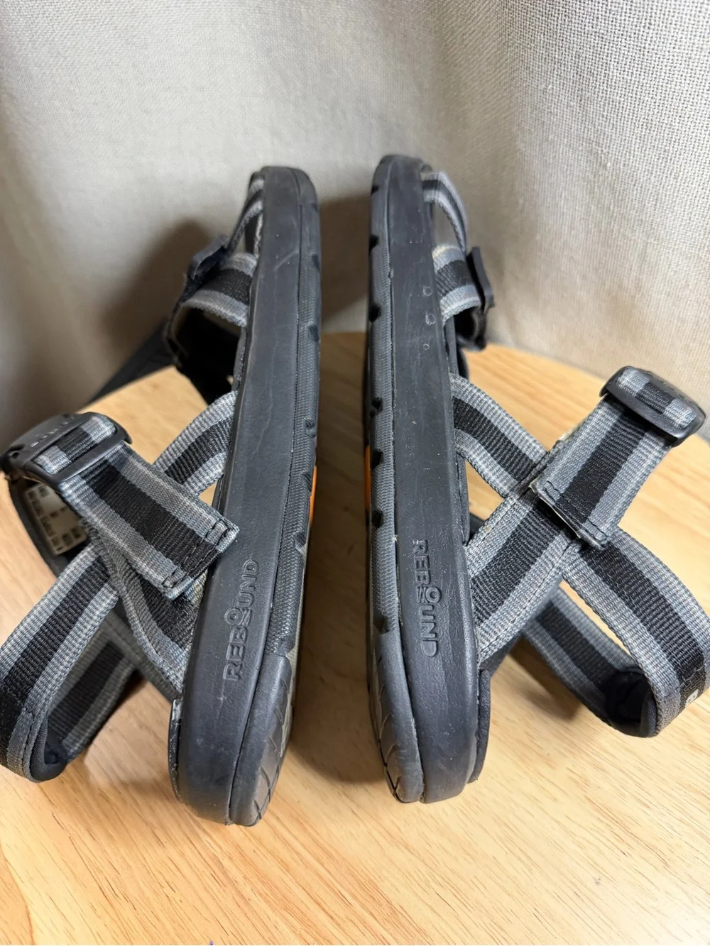 Bogs Men’s Rio stripes sandals
